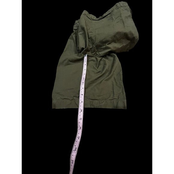 NIKE (the athletic dept) MEN'S OR YOUNG MEN'S OLIVE GREEN CARGO SHORT, SIZE 30 - Picture 3 of 6